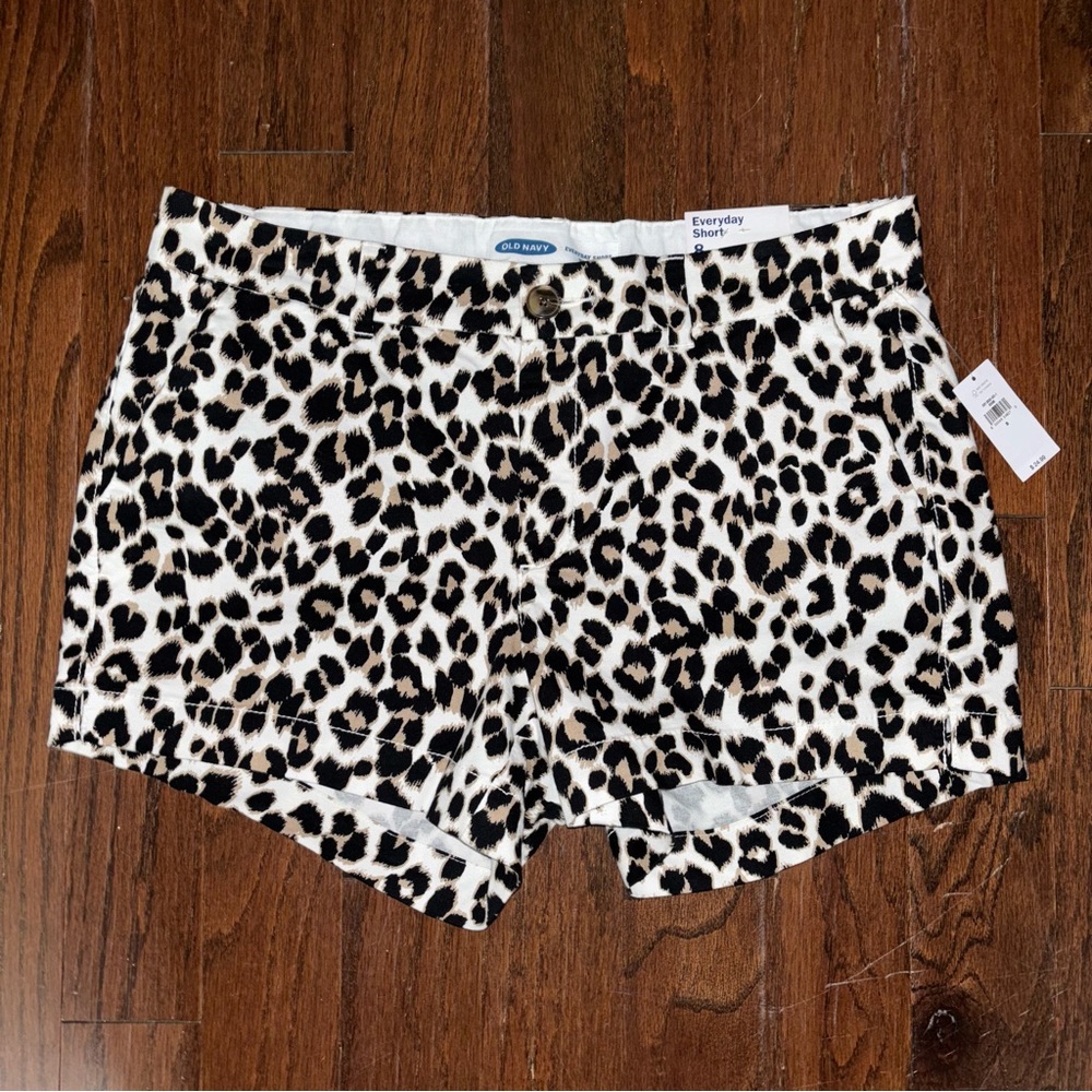 Old Navy Leopard Print Women's Shorts
